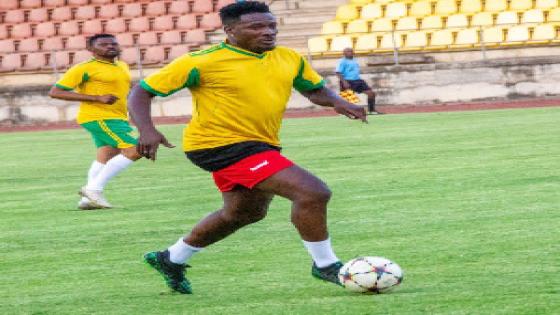 أسامواه جيان يوجه رسالة مهمة للاعبي غانا المحترفين